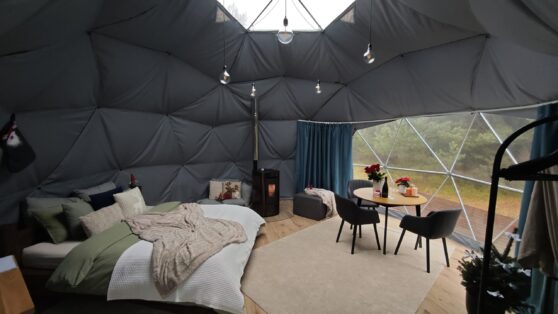 Merekalda glämpi sisevaade- romantiline puhkus Ida-Virumaal